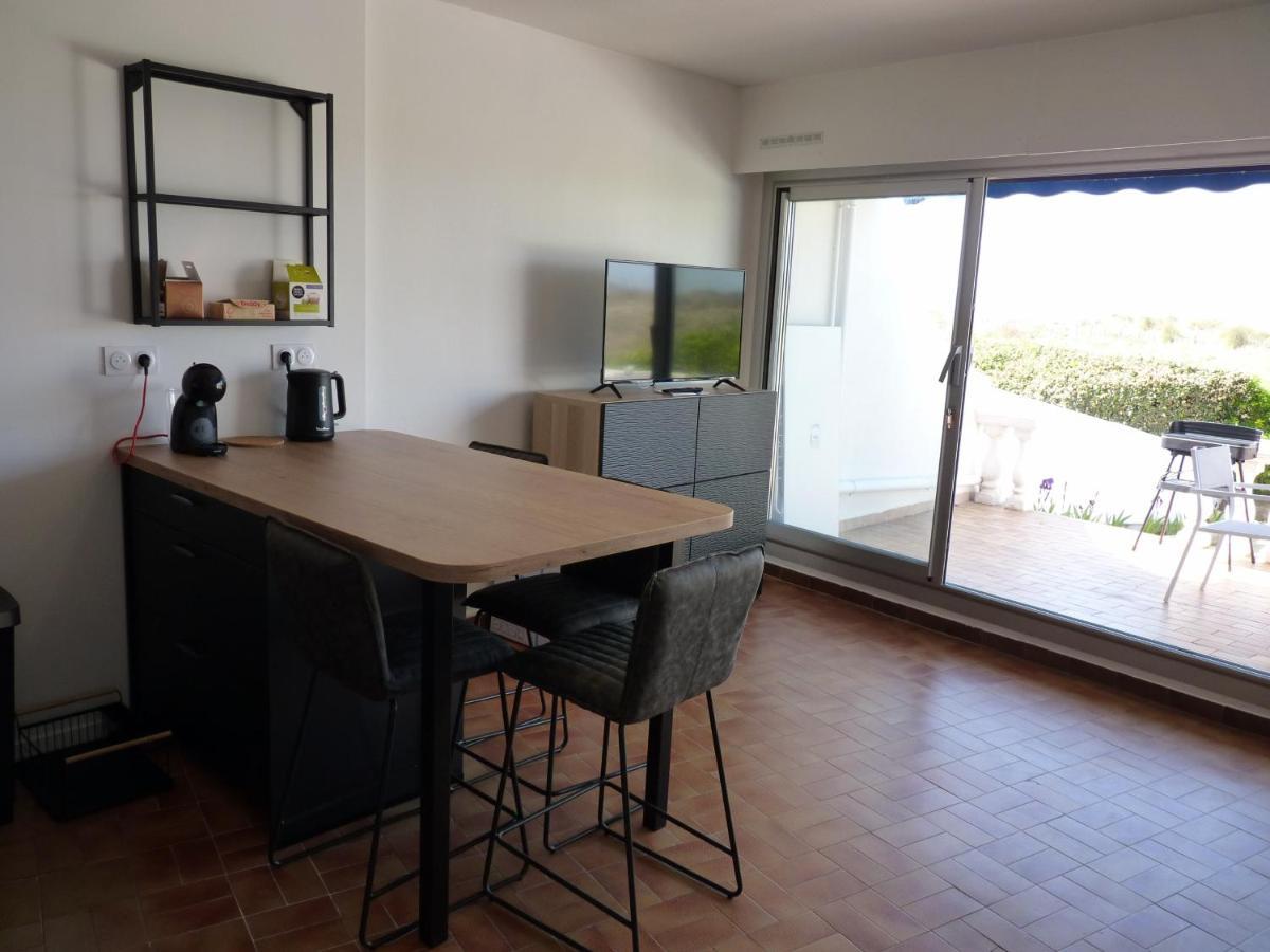 Sol-Y-Days Flamant, Superbe Appartement En Rez De Jardin Avec Grande Terrasse Et Jardinet, Face A La Mer Le Grau-du-Roi Eksteriør billede